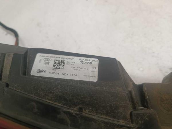 FEU ARRIERE CENTRE Q4 E-TRON - Vue 2